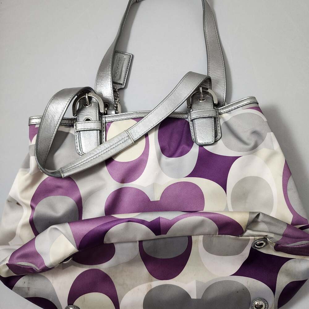 Bags - Picture 2 of 4